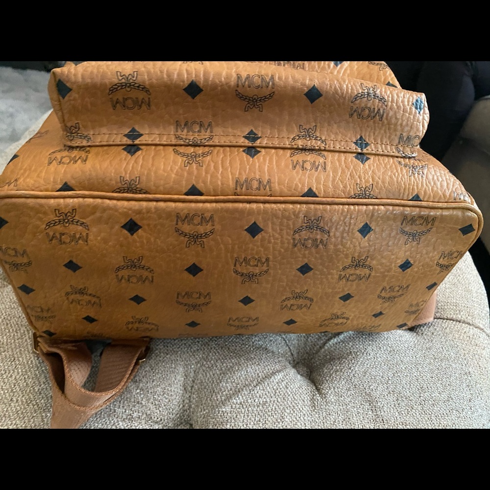 Mcm Medium Backpack Euc - image 2